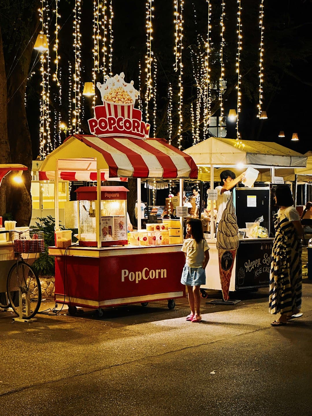 Hot dog roller and popcorn machine rentals